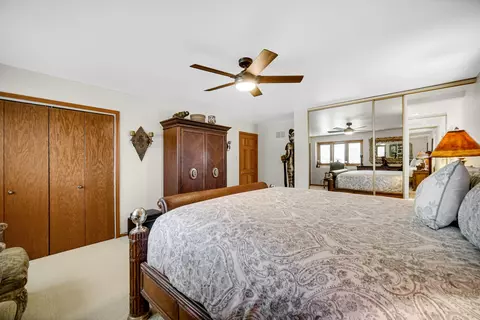 Bedroom - 812 Maple Rd, Flossmoor, IL 60422 photo 4 of 5