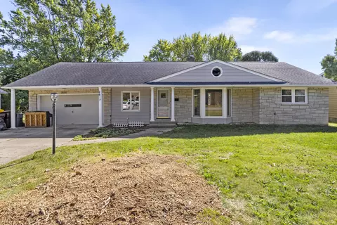 2617 E State St, Rockford, IL 61108