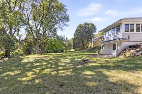 Exterior - 2617 E State St, Rockford, IL 61108 photo 3 of 4