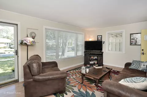 3101 Thrush Ln, Rolling Meadows, IL 60008 photo 7