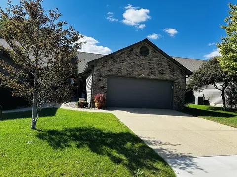 1509 Fort Jesse Rd #5, Normal, IL 61761