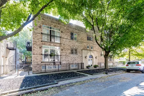 1947 W Fletcher St #PH, Chicago, IL 60657