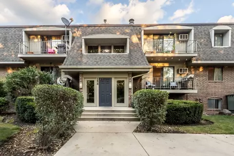 154 E Bailey Rd #F, Naperville, IL 60565