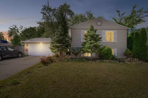 1412 Westchester Dr, Glendale Heights, IL 60139