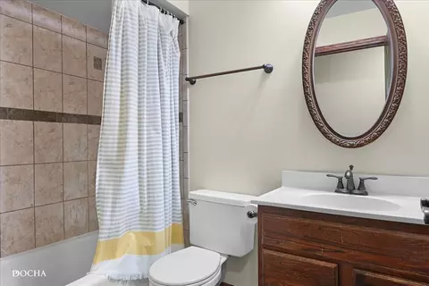 Bath - 243 Gregory St #9, Aurora, IL 60504 photo 2 of 2