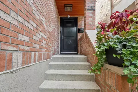 2132 N Wayne Ave, Chicago, IL 60614 photo 2