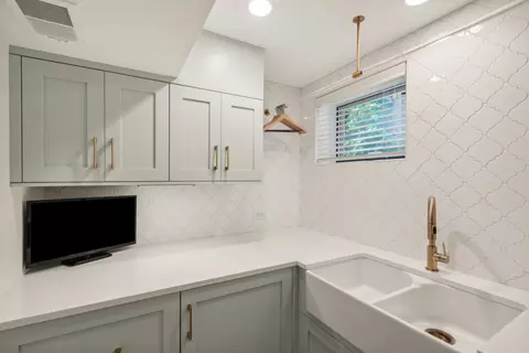 2132 N Wayne Ave, Chicago, IL 60614 photo 29