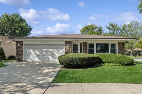 6942 N Waukesha Ave, Chicago, IL 60646