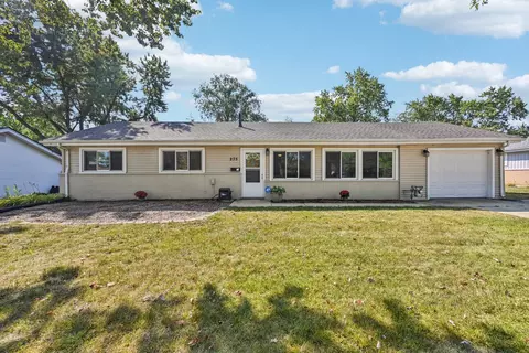 275 Mohave St, Hoffman Estates, IL 60169