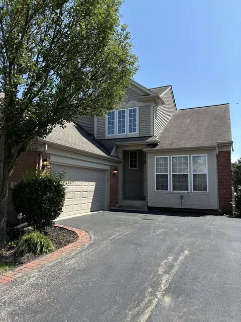 9323 Tandragee Dr, Orland Park, IL 60462