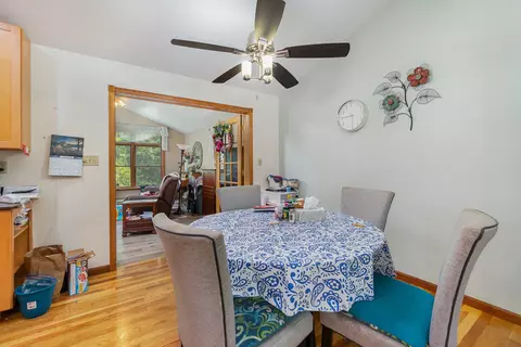 5305 E Chamberlain Ct, De Motte, IN 46310 photo 7