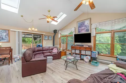 5305 E Chamberlain Ct, De Motte, IN 46310 photo 3