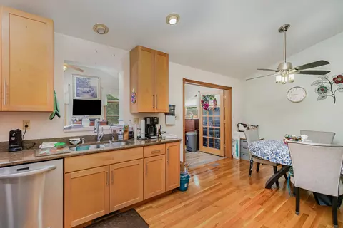 5305 E Chamberlain Ct, De Motte, IN 46310 photo 10