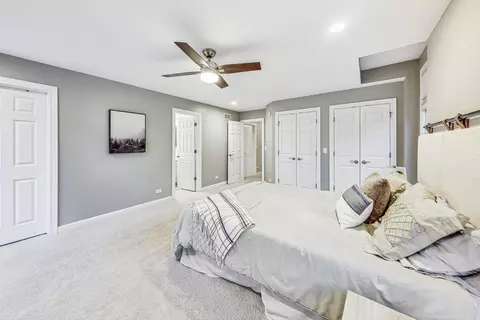 Bedroom - 2680 Summit Dr, Glenview, IL 60025 photo 5 of 6