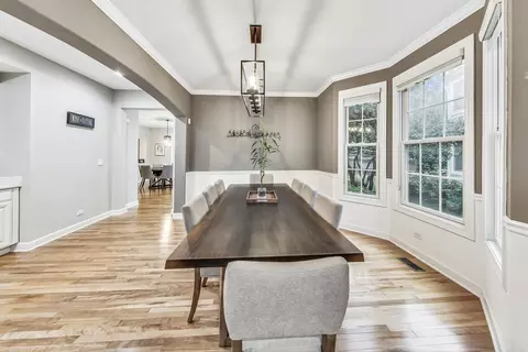 Dining - 2680 Summit Dr, Glenview, IL 60025 photo 3 of 5