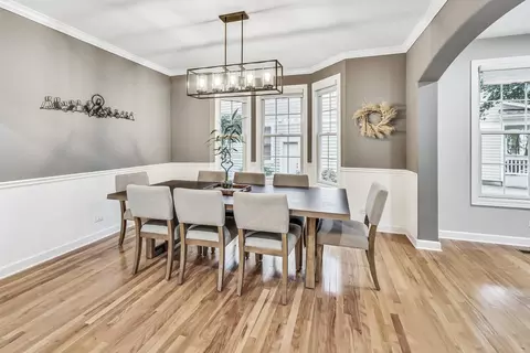 Dining - 2680 Summit Dr, Glenview, IL 60025 photo 2 of 5