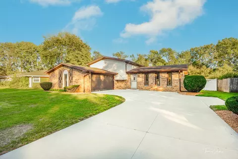 24129 Marble Rd, Channahon, IL 60410