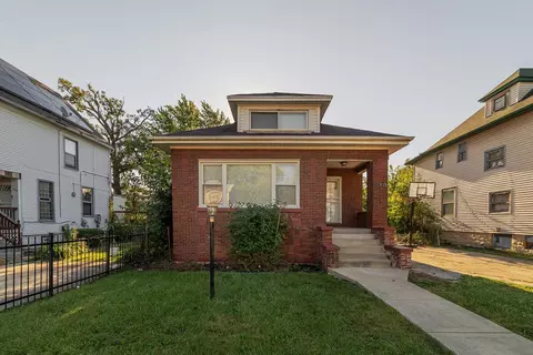 11025 S Esmond St, Chicago, IL 60643
