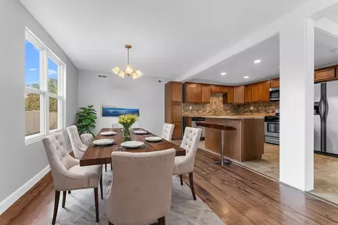 Dining - 15640 Millard Ave, Markham, IL 60428 photo 1 of 1