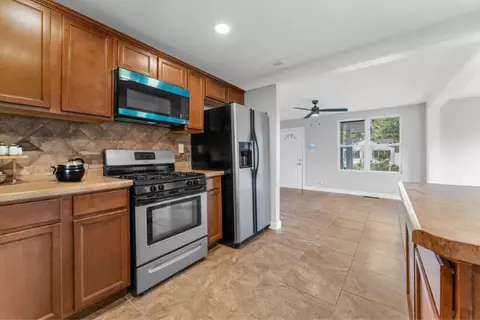 Entry Way - 15640 Millard Ave, Markham, IL 60428 photo 1 of 1