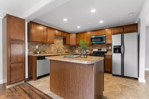 Kitchen - 15640 Millard Ave, Markham, IL 60428 photo 2 of 2