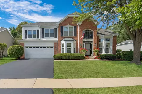 33790 N Shawnee Ave, Grayslake, IL 60030