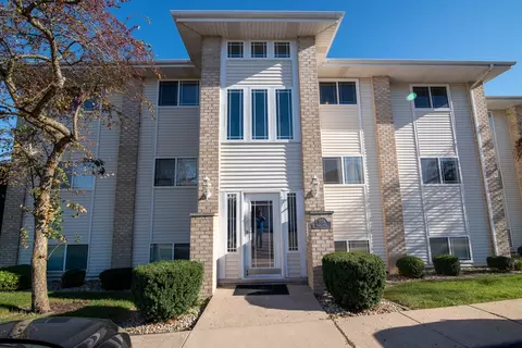 2034 Manico Ct #300, Crest Hill, IL 60403