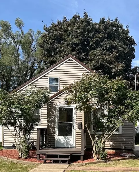 1307 15th Ave, Sterling, IL 61081