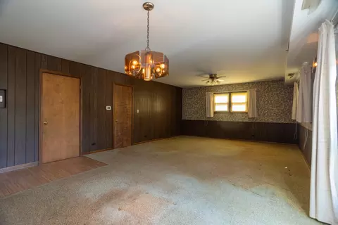 Living - 1028 Webster Ln, Des Plaines, IL 60016 photo 7 of 7