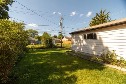 Exterior - 1028 Webster Ln, Des Plaines, IL 60016 photo 3 of 3