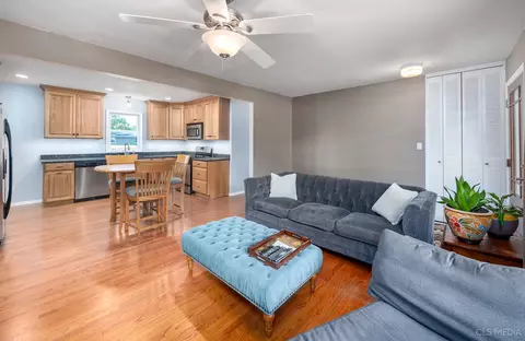 Other - 916 Hayden Dr, Mchenry, IL 60051 photo 2 of 6