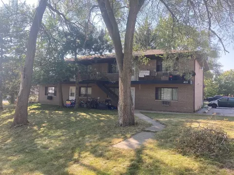 433 E Washington Ave, Hampshire, IL 60140