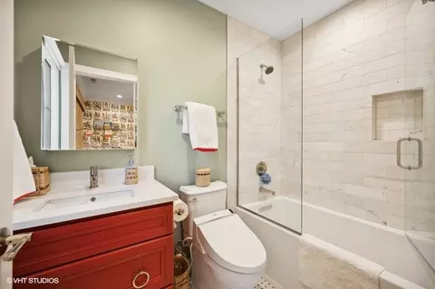 Bath - 1442 Scott Ave, Winnetka, IL 60093 photo 5 of 6
