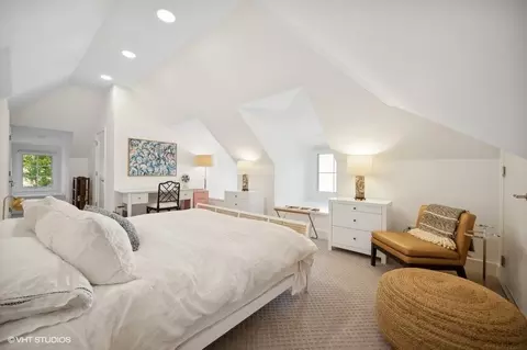 Bedroom - 1442 Scott Ave, Winnetka, IL 60093 photo 4 of 4