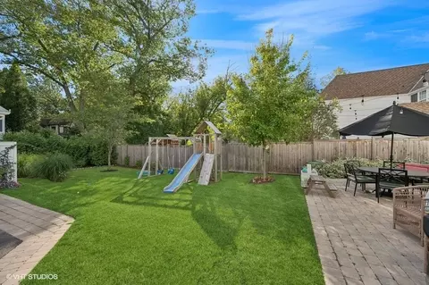 Exterior - 1442 Scott Ave, Winnetka, IL 60093 photo 5 of 6