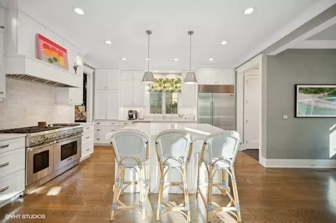 Kitchen - 1442 Scott Ave, Winnetka, IL 60093 photo 4 of 6