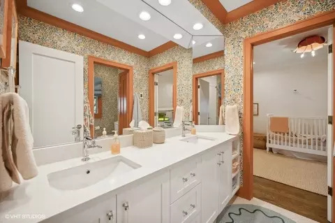 Bath - 1442 Scott Ave, Winnetka, IL 60093 photo 4 of 6