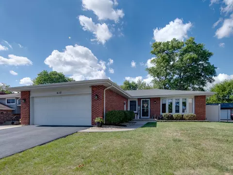 610 N Lawler Ave, Addison, IL 60101
