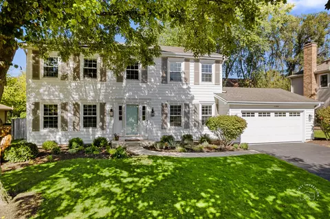 1305 Goldenrod Dr, Naperville, IL 60540