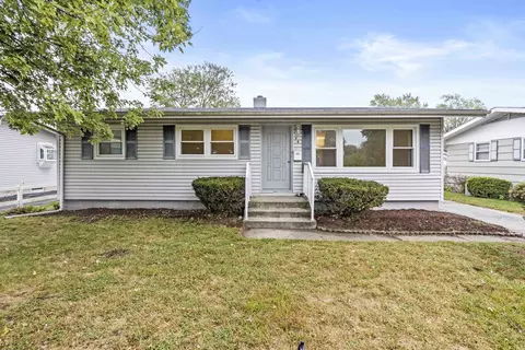 44 Blackhawk Dr, Thornton, IL 60476