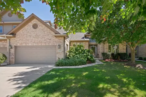 5313 Commonwealth Ave #5313, Western Springs, IL 60558