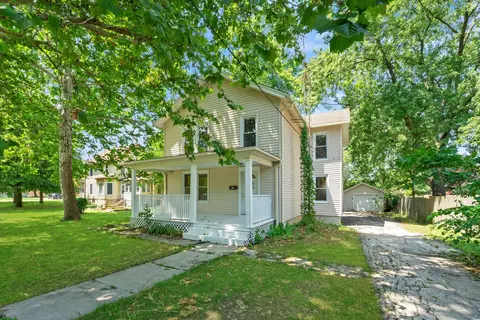 1019 S Jefferson St, Lockport, IL 60441