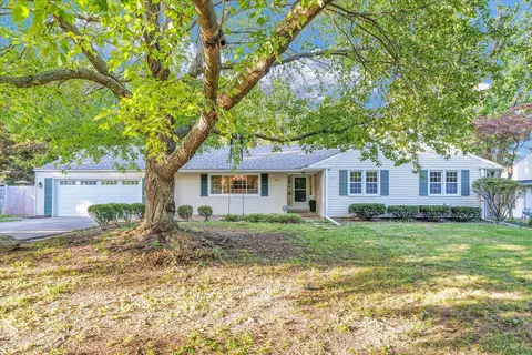 706 Hamilton Dr, Champaign, IL 61820