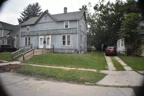 626-628 Cottonwood St, Freeport, IL 61032