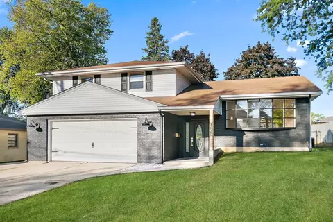 3620 Huffman Blvd, Rockford, IL 61103