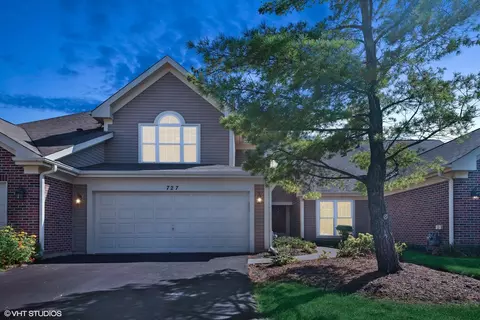 727 Clover Hill Ct, Elk Grove Village, IL 60007