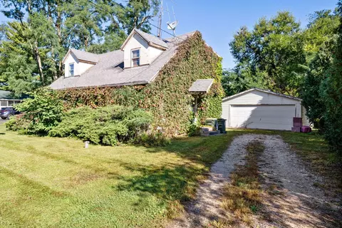 28 W320 Warrenville Rd, Warrenville, IL 60555