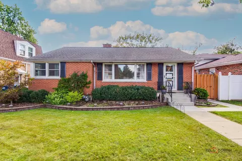 1515 Campbell Ave, Des Plaines, IL 60016