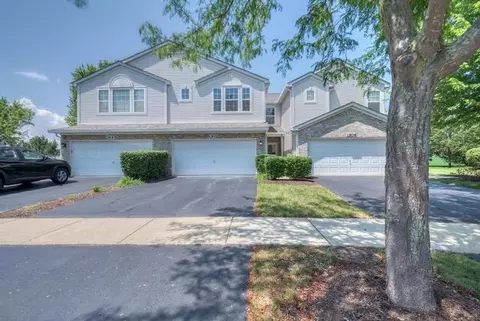 1902 Candlelight Cir, Montgomery, IL 60538