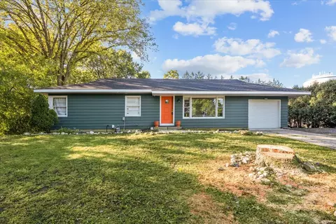 2815 Campton Hills Rd, Saint Charles, IL 60175
